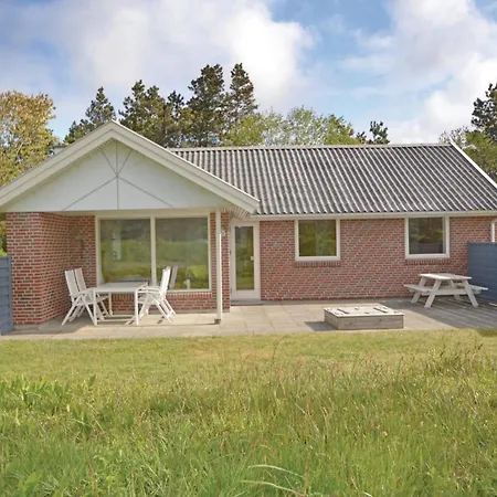 Stunning In With Kitchen * Blavand